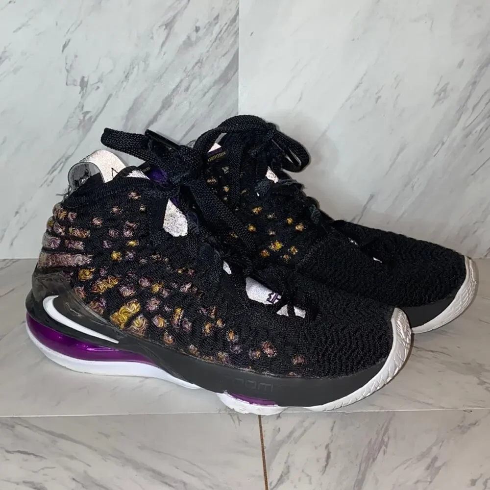Nike Kids Lebron 17 Lakers Sneakers 4 BQ5594-004
